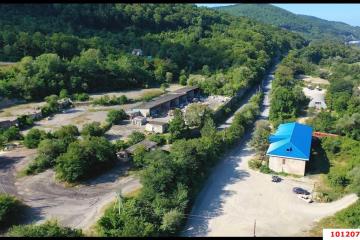 Фото №2: Коммерция 916 м² - Новомихайловский, мкр. Промышленный, 