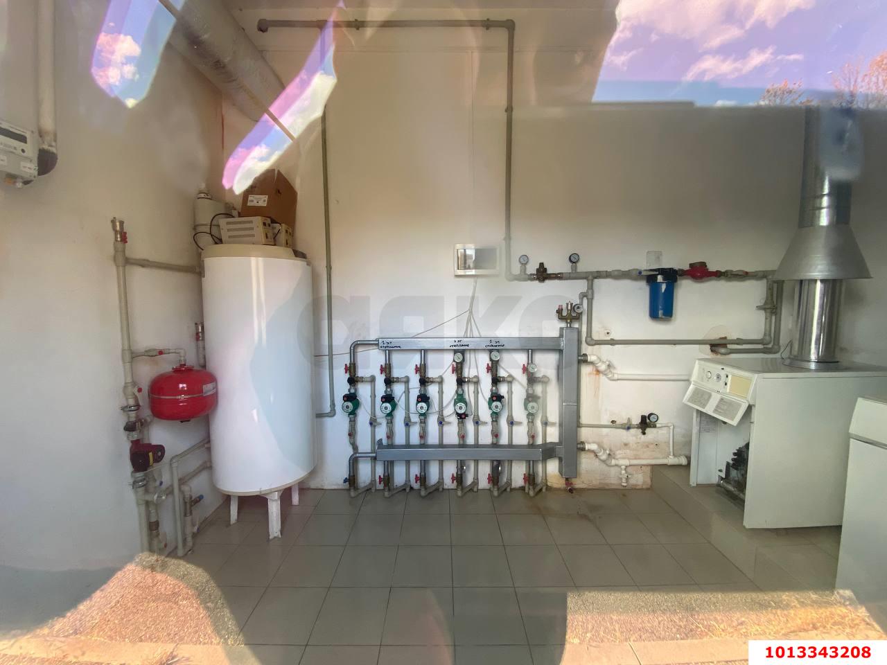 Фото №10: Коммерция 1104 м² - Майкоп, ул. Кубанская, 300