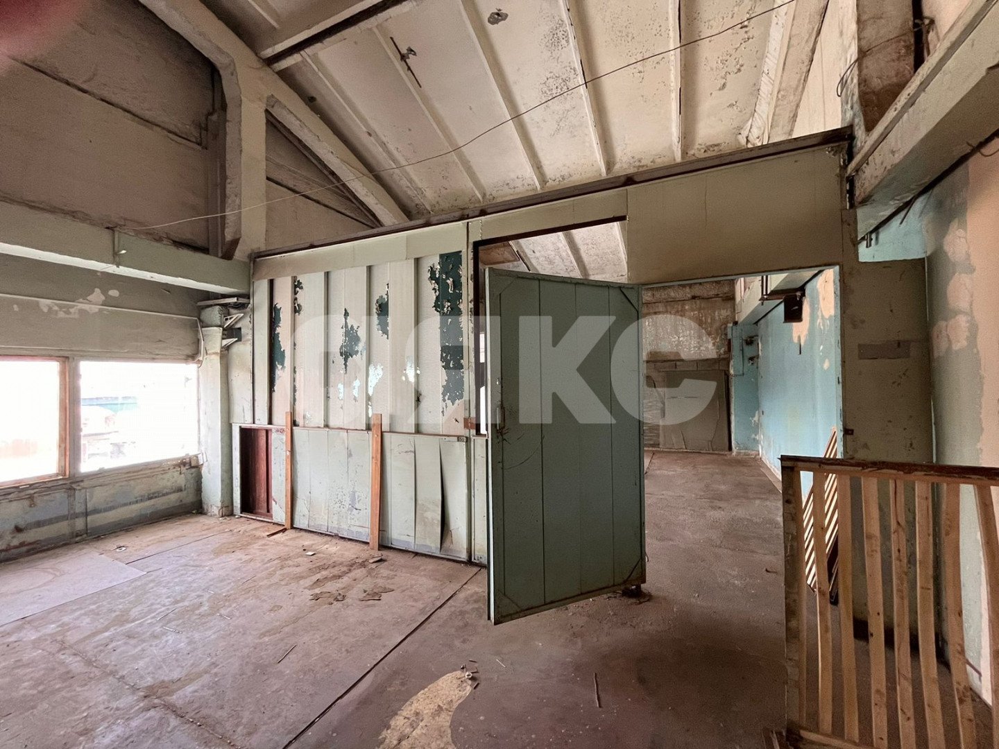 Фото №12: Коммерция 200 м² - Майкоп, ул. Юннатов, 9С