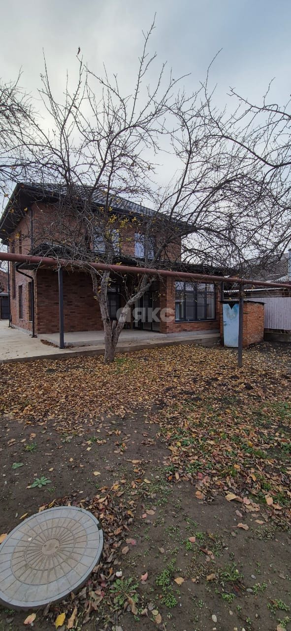 Фото №2: Дом 160 м² + 6 сот. - Майкоп, мкр. Дружба, ул. Некрасова