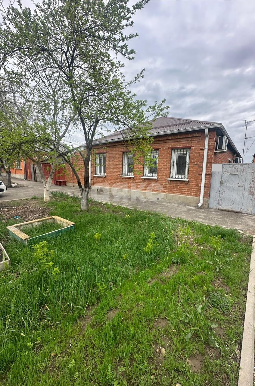 Фото №1: Дом 48 м² + 2 сот. - Майкоп, ул. Крестьянская, 164