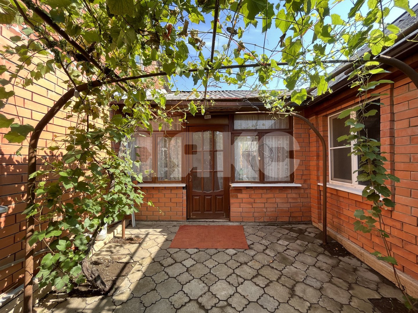 Фото №1: Часть дома 63 м² + 1.8 сот. - Майкоп, мкр. квартал Дубзавод, ул. Тургенева, 7