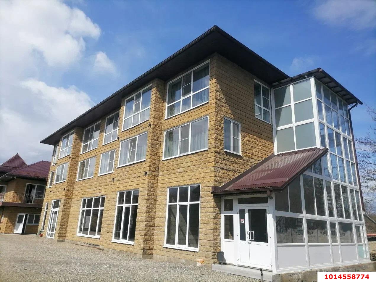 Фото №2: Дом 348 м² + 10.82 сот. - Даховская, ул. Прохладная, 21