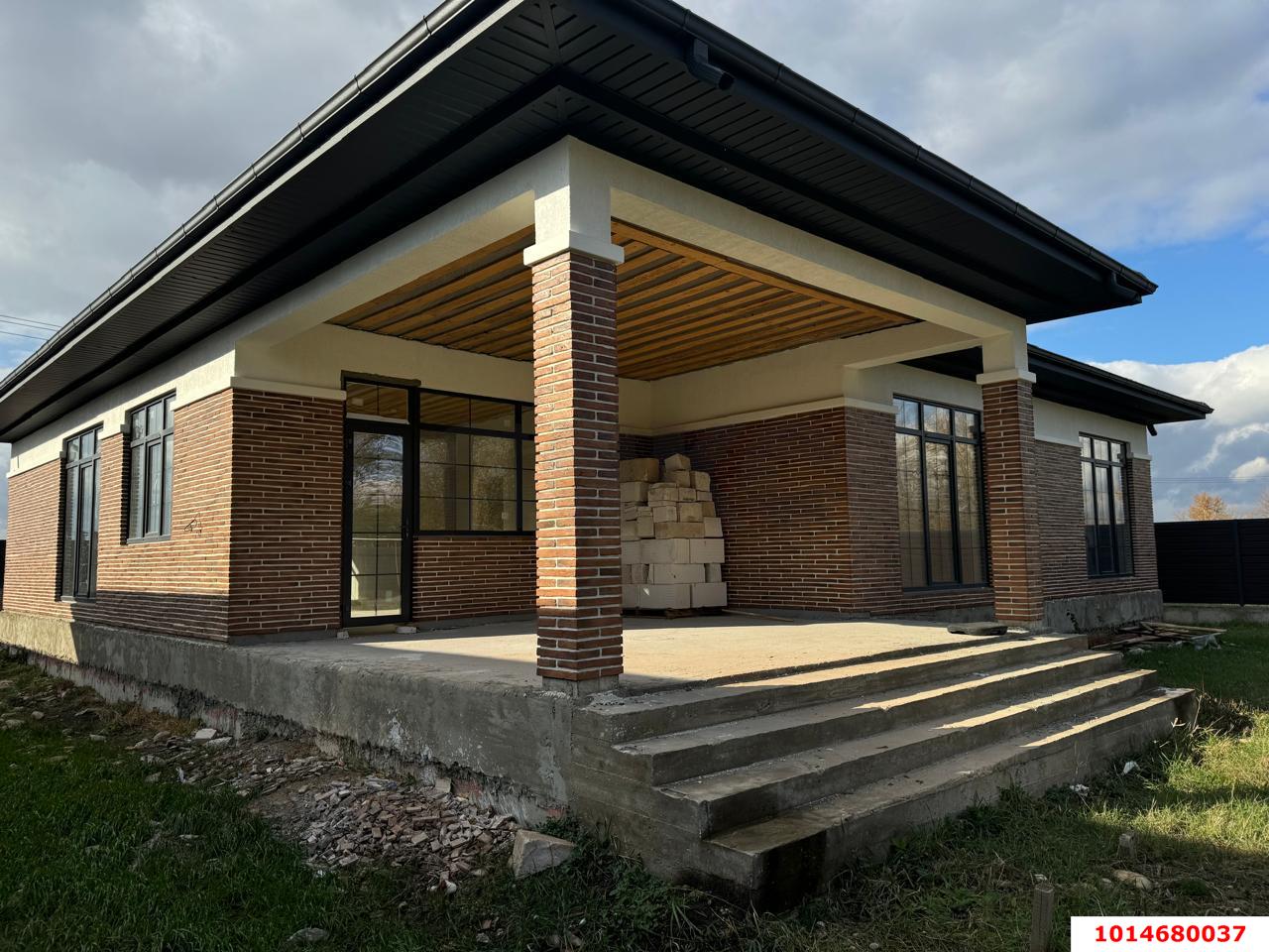 Фото №3: Дом 230 м² + 10 сот. - Северный, мкр. квартал Северный, ул. Гиагинская, 42