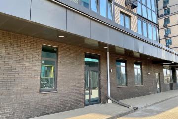 Фото №1: Коммерция 81 м² - Берёзовый, мкр. жилой комплекс Огурцы, ул. Целиноградская, 2И