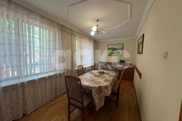 Фото №1: 3-комнатная квартира 76 м² - Майкоп, мкр. Центр, ул. Ленина, 23