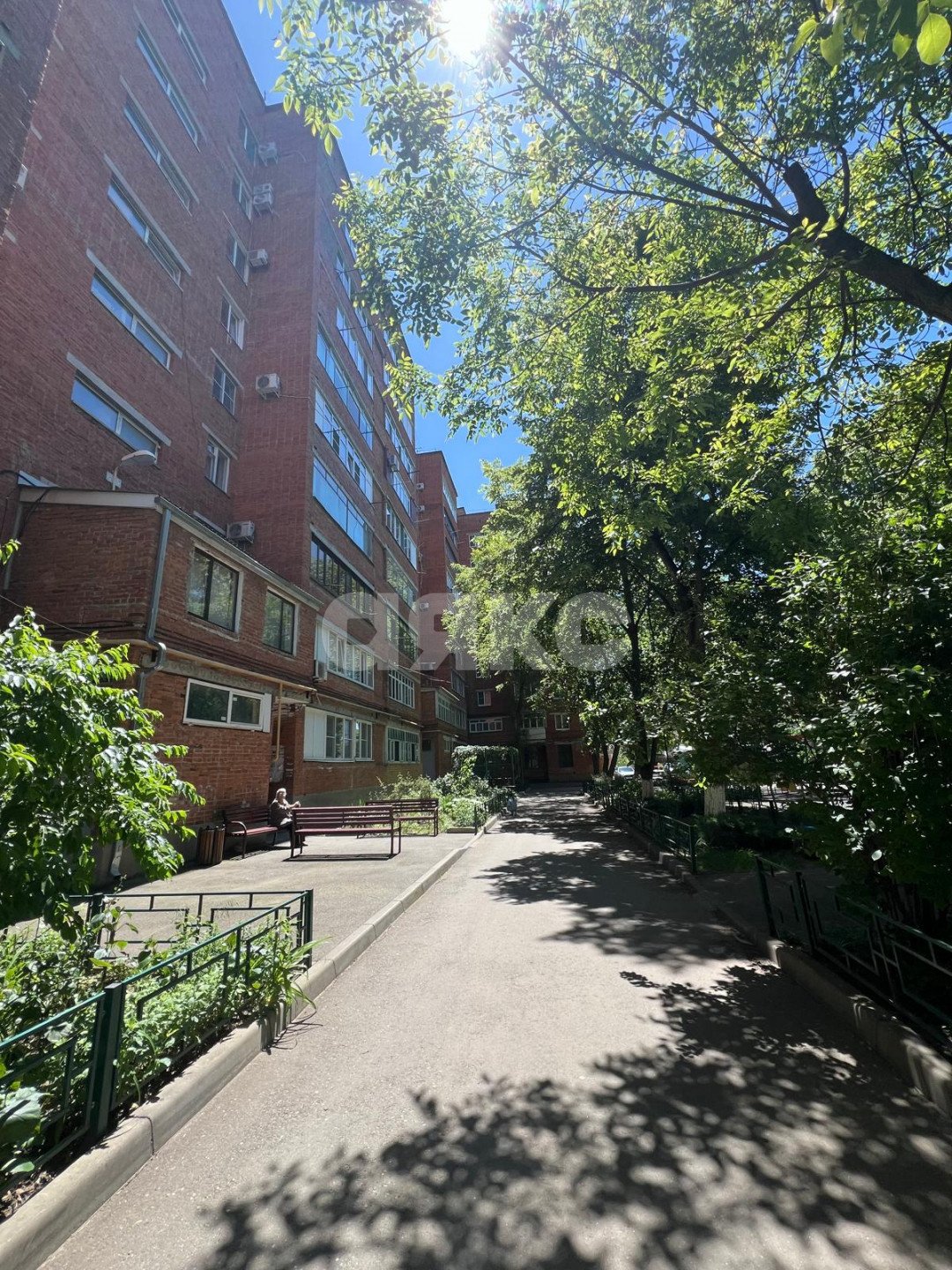 Фото №13: 3-комнатная квартира 76 м² - Майкоп, мкр. Центр, ул. Ленина, 23