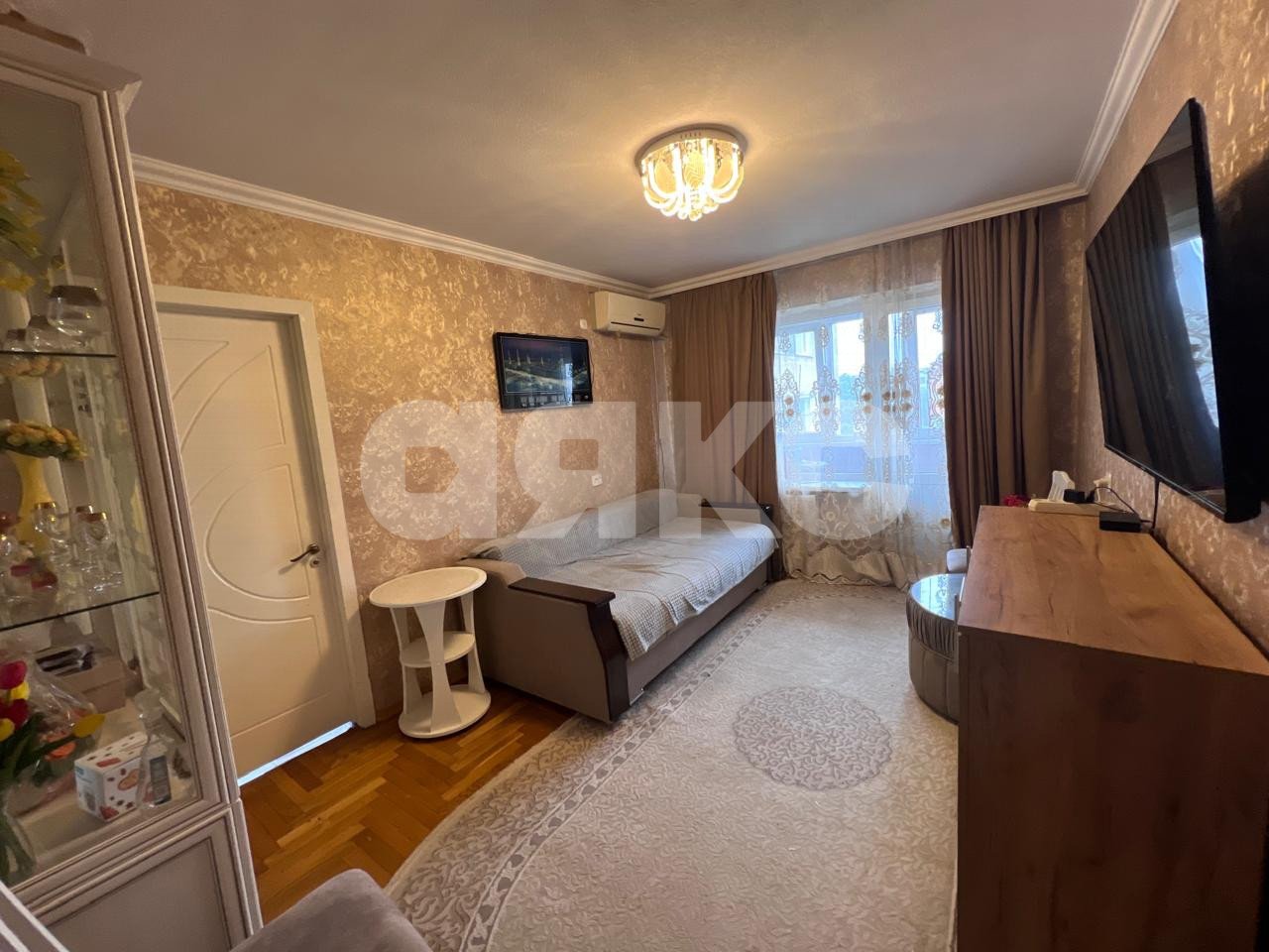 Фото №8: 3-комнатная квартира 56 м² - Майкоп, мкр. Центр, ул. Ленина, 54