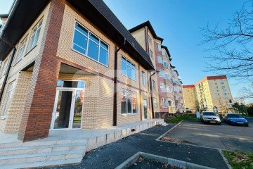 Фото №3: Коммерция 300 м² - Майкоп, мкр. квартал Черёмушки, ул. Димитрова, 23