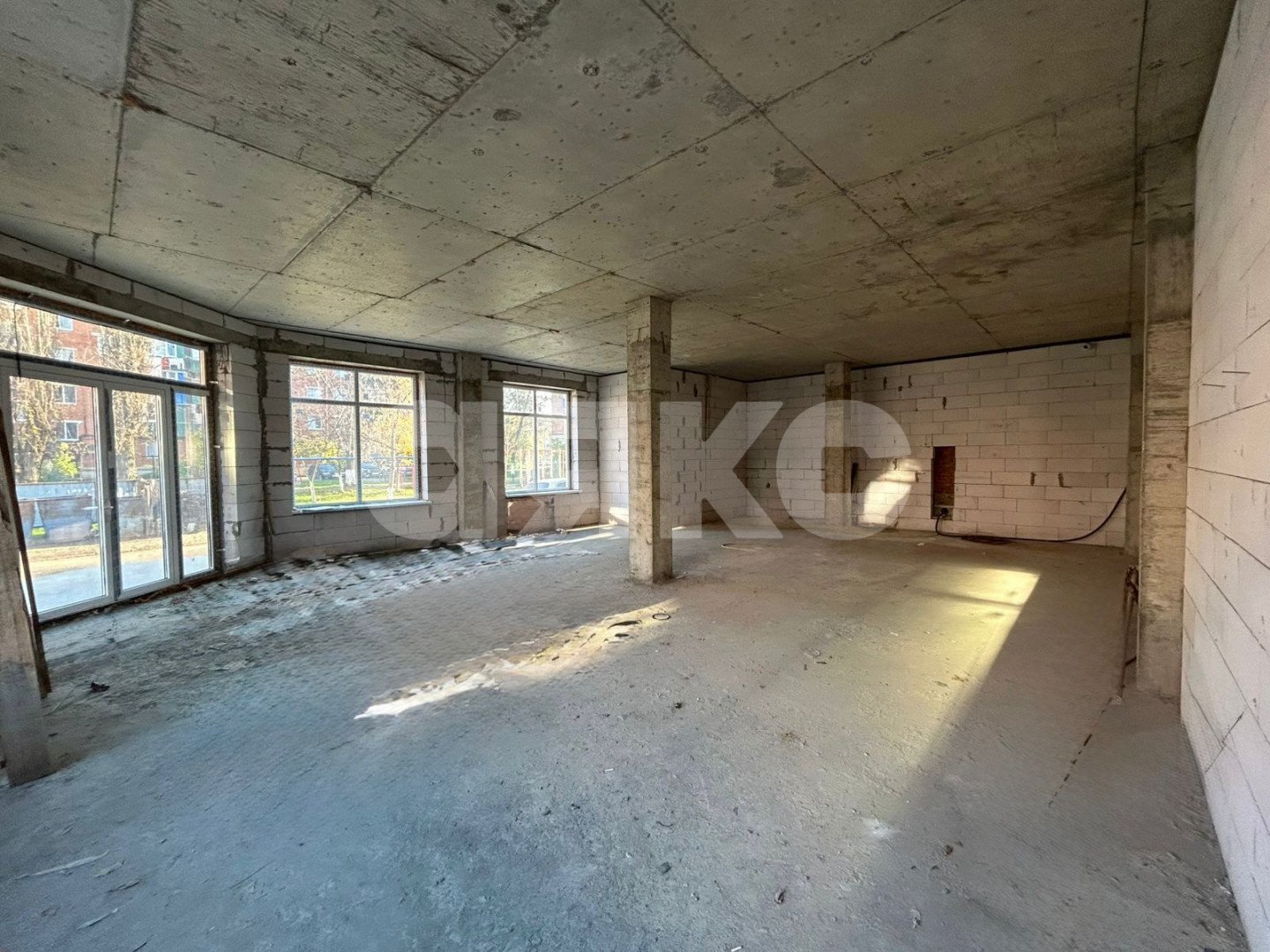 Фото №9: Коммерция 300 м² - Майкоп, мкр. квартал Черёмушки, ул. Димитрова, 23