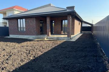 Фото №1: Дом 169 м² - отделения № 3 СКЗНИИСиВ, п. коттеджный  Малиновка, ул. имени Героя Анощенкова, 101