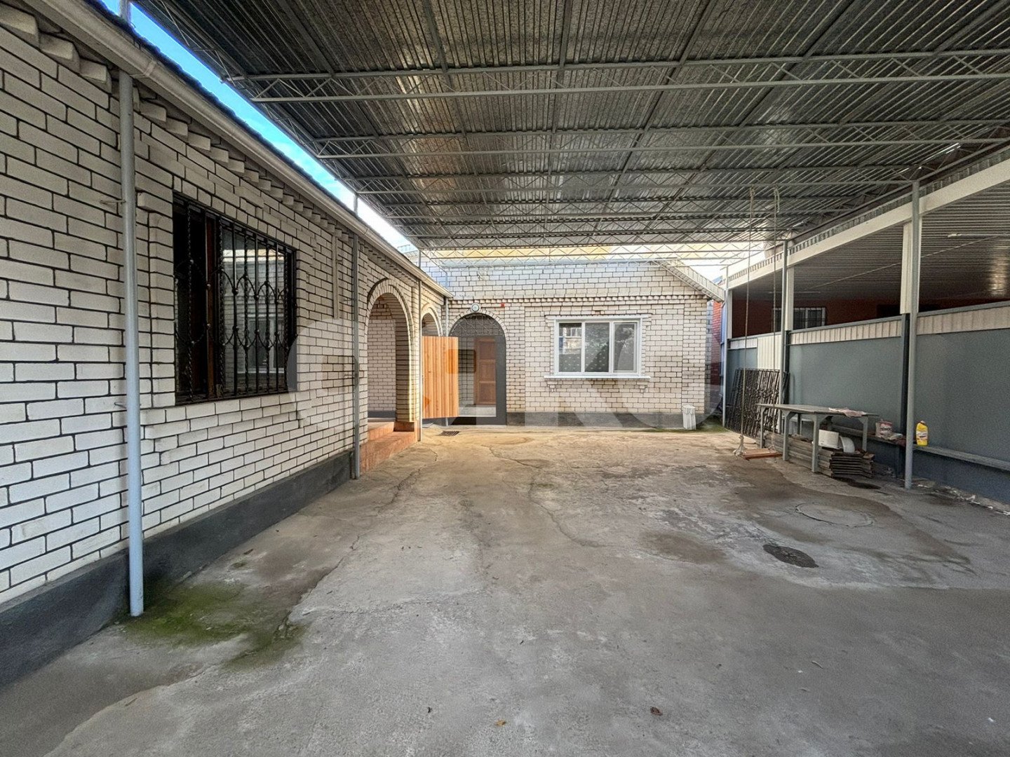 Фото №2: Дом 123 м² + 5.73 сот. - Майкоп, мкр. Центр, ул. Пролетарская, 302