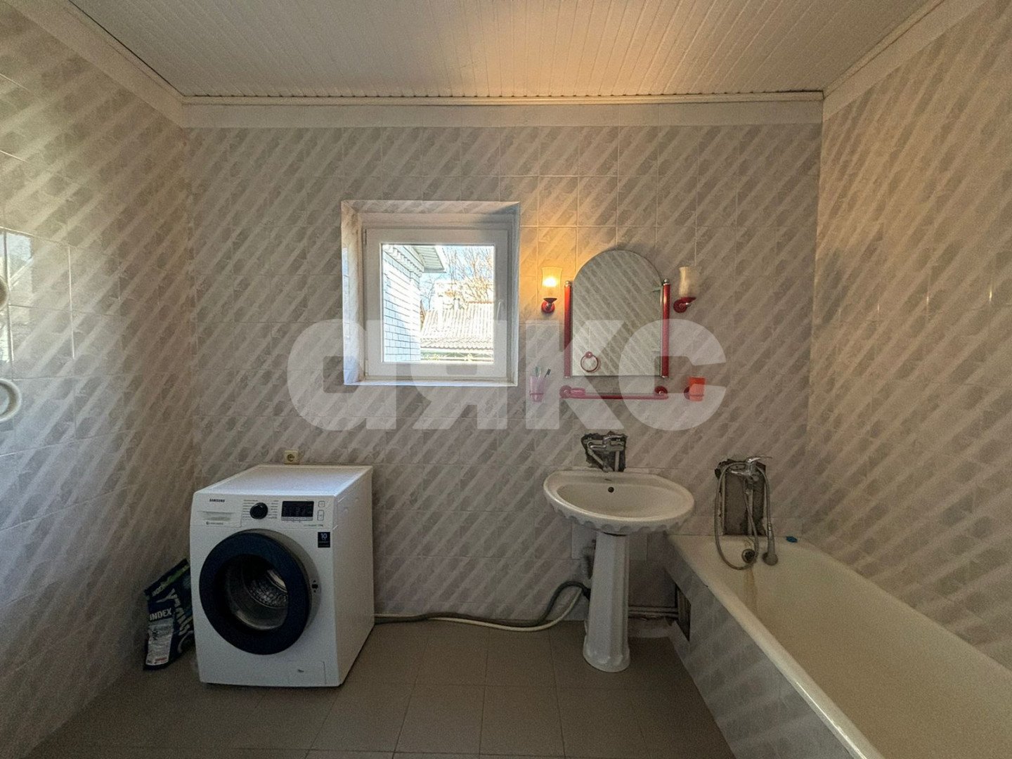 Фото №16: Дом 123 м² + 5.73 сот. - Майкоп, мкр. Центр, ул. Пролетарская, 302