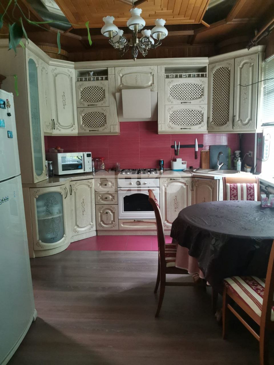 Фото №11: Дом 272 м² + 6 сот. - Майкоп, мкр. Центр, ул. площадь Ленина