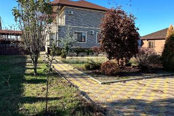 Фото №2: Дом 231 м² - Западный, ул. Героев Отечества, 3