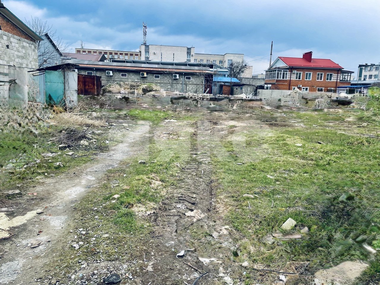 Фото №1: Коммерческая земля 4.15 сот. - Майкоп, мкр. Центр, ул. Пролетарская, 230