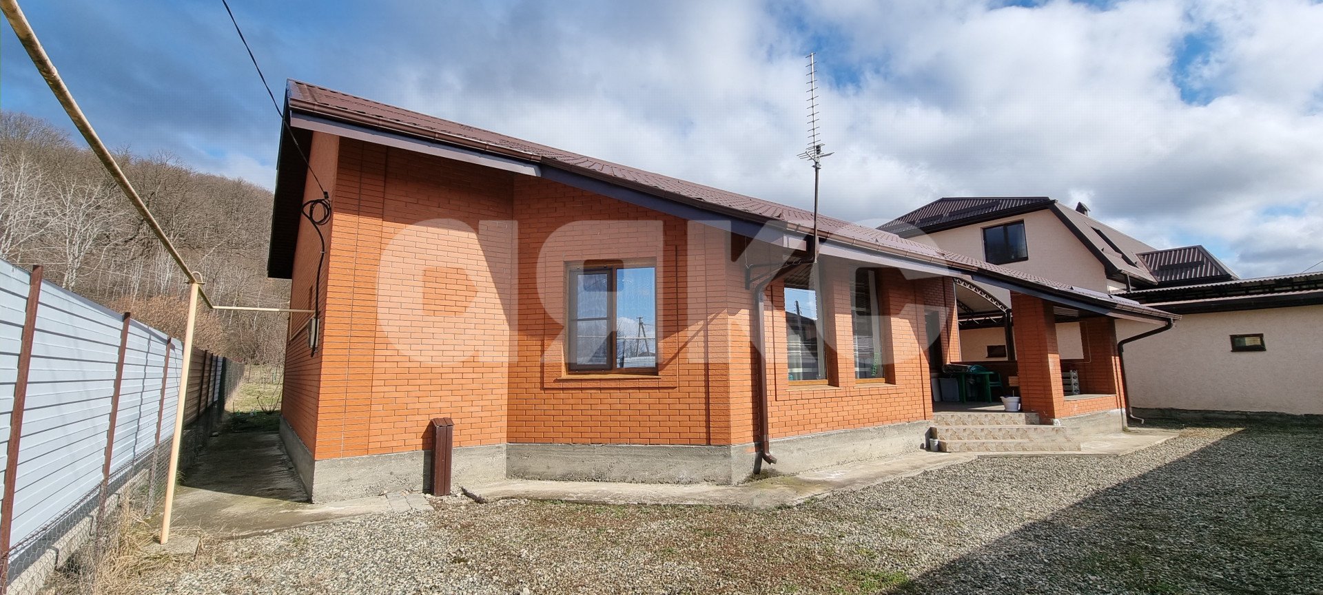 Фото №1: Дом 130 м² + 10 сот. - Удобный, ул. Восточная, 1